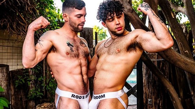 Joseph Castlian & Julian Brady – Tatted Jock Drilled By Muscly Latino