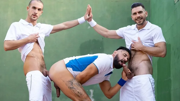 Paddy O’Brian, Justin Jett, Jack Bandit – Smashing On The Court