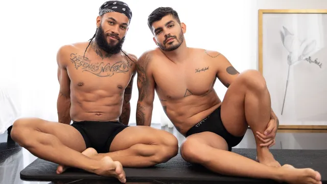 VOYR – Andy Rodrigues & Vitor Alves – Andy Pounds Vitor