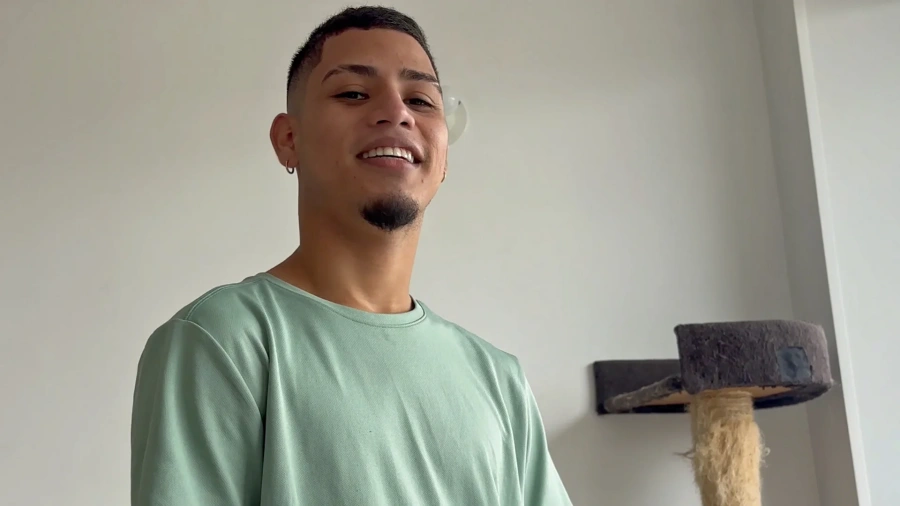 File 30 Chasing a Better Life – Angel of Bogota